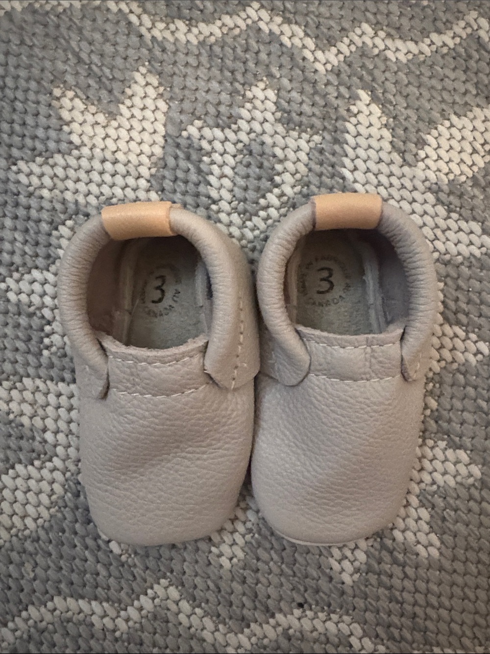 Heyfolks Soft Leather Moccasin Slip-Ons in Light grey